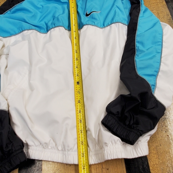 #065 Nike Small Windbreaker Jacket - Picture 3 of 17